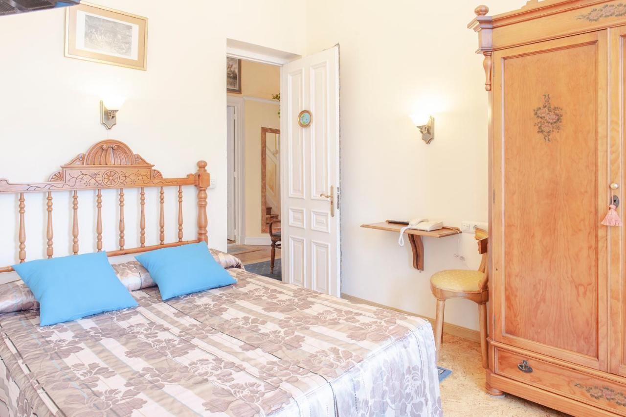 La Argentina Hotel 3*